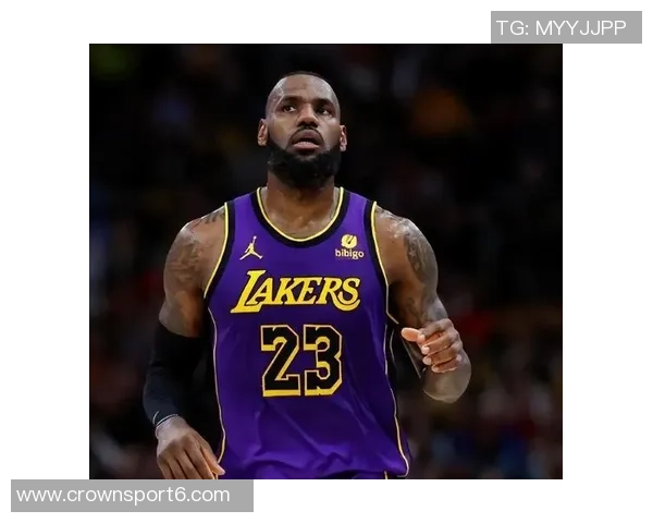 詹姆斯周二中午宣布退役实为广告宣传早有预兆引发热议