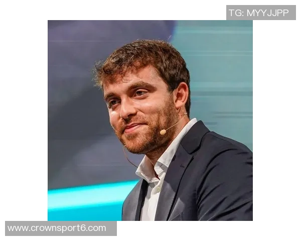 切尔西正式签下16岁中卫奥多涅斯罗马诺重申转会消息准确性