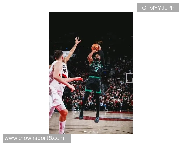 杰伦布朗本赛季表现惊艳场均301分63篮板5助攻真实命中率超60